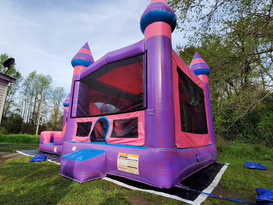 13x13 inflatable bounce house