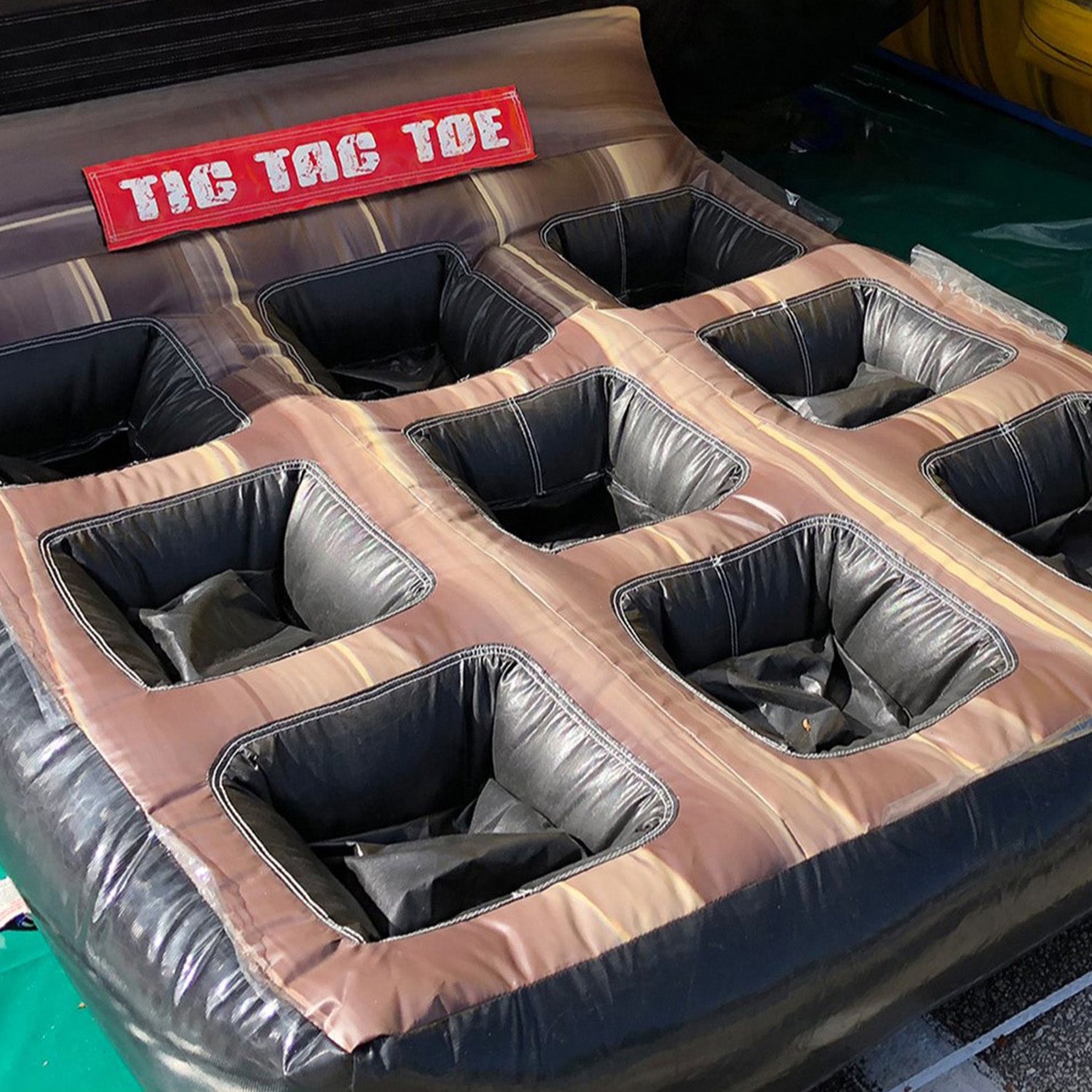 MULTI-USE 16 FT ROULETTE DART/MOVIE SCREEN/SIDE GAMES