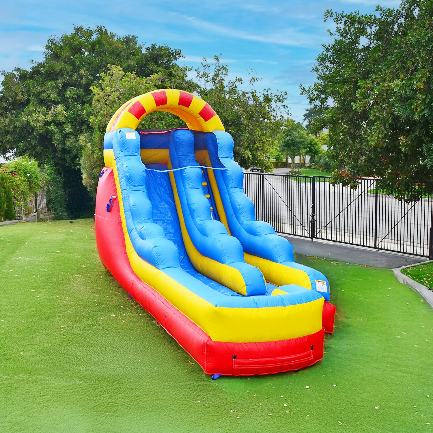 CIRCUS 15 FT MEGA SLIDE