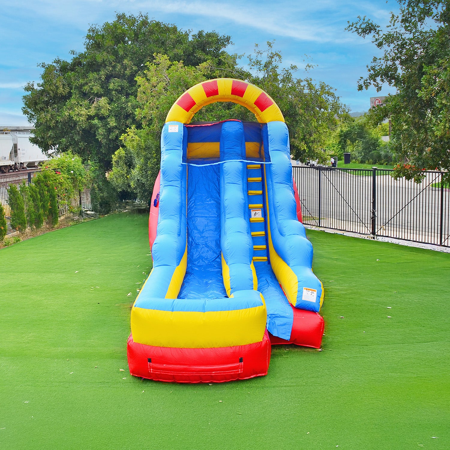 CIRCUS 15 FT MEGA SLIDE
