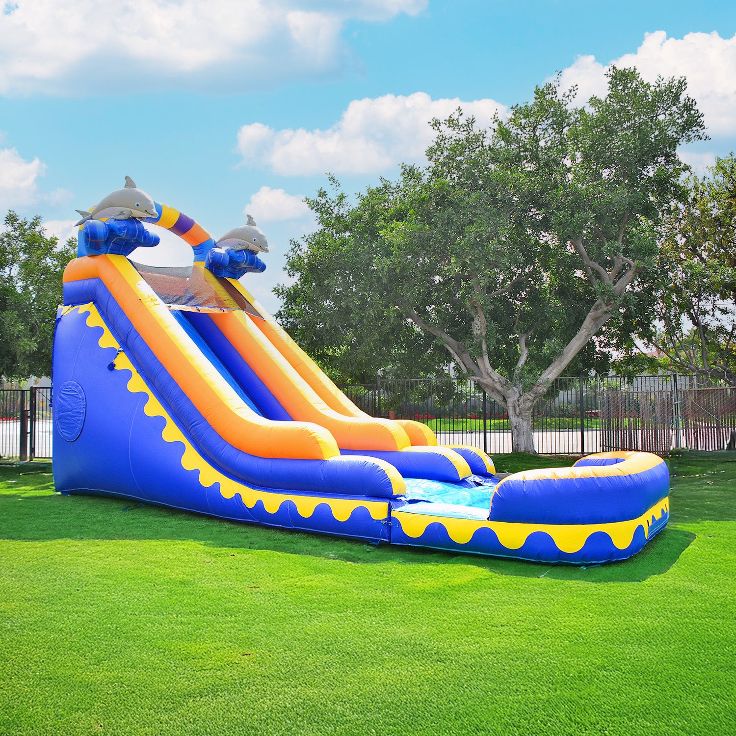 DOLPHIN SPLASH 18 FT SLIDE