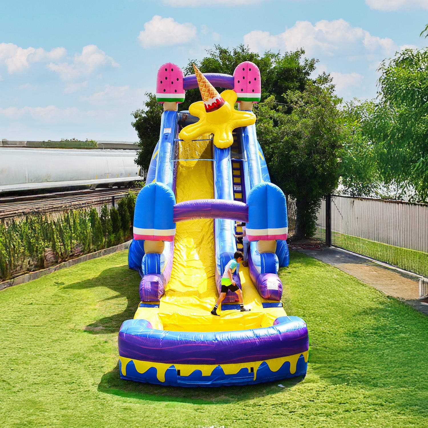 ICE POPS 24 FT SLIDE