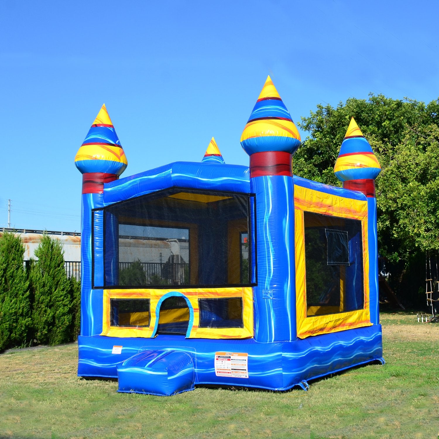 MELTING ARCTIC 13' X 13' BOUNCE HOUSE