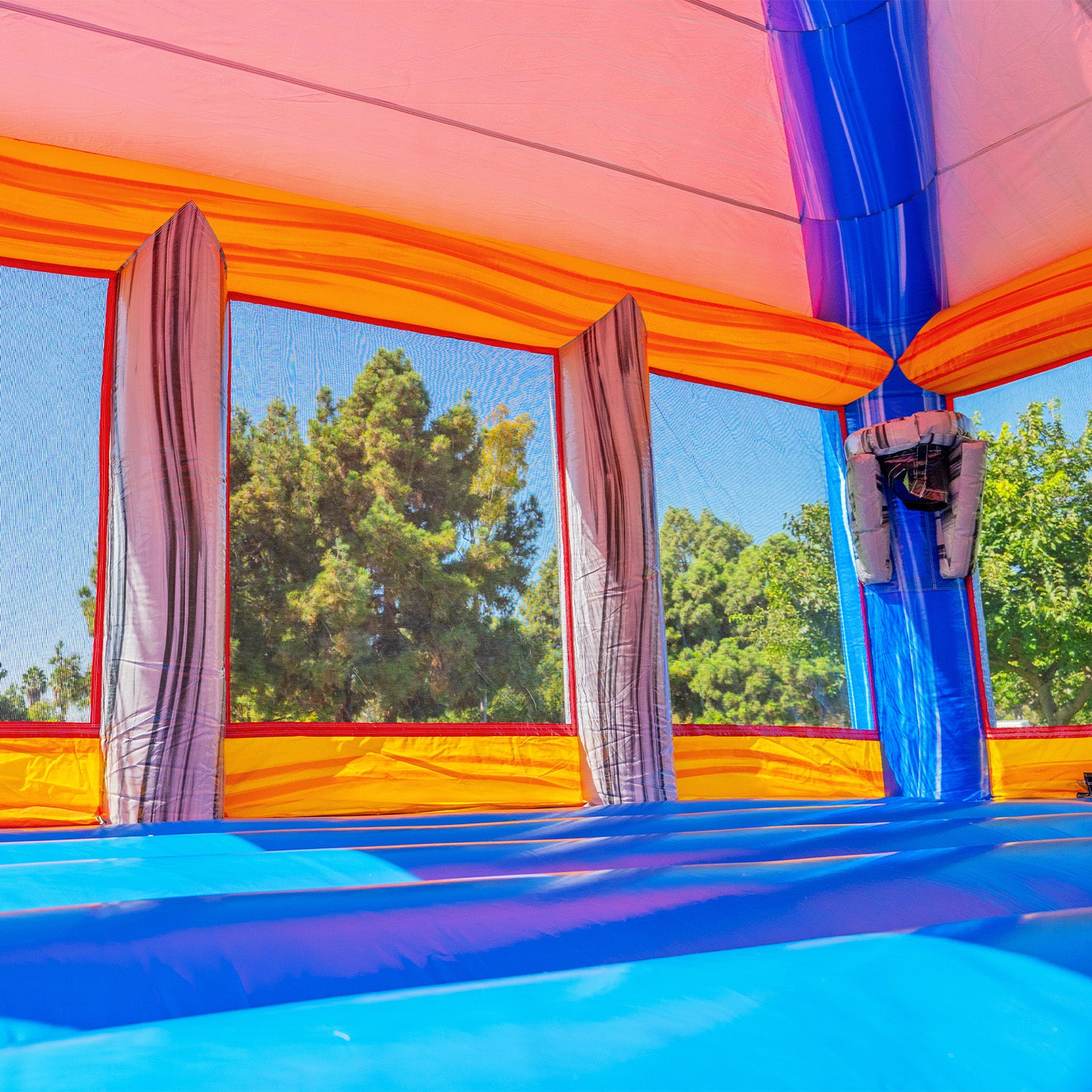 BIG & FUN 20'X18' XL BOUNCE HOUSE