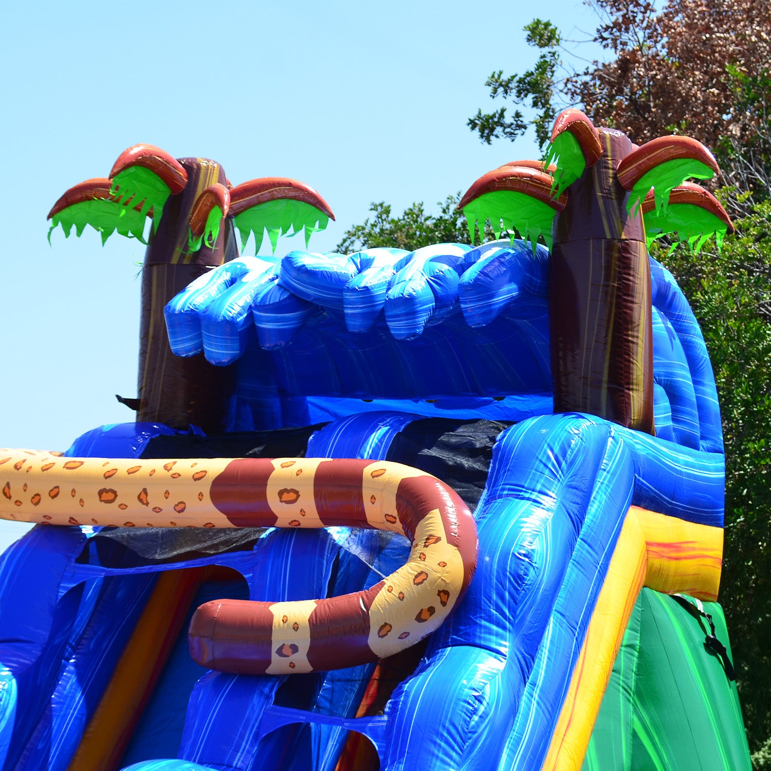 HIDDEN JAGUAR 15 FT SLIDE