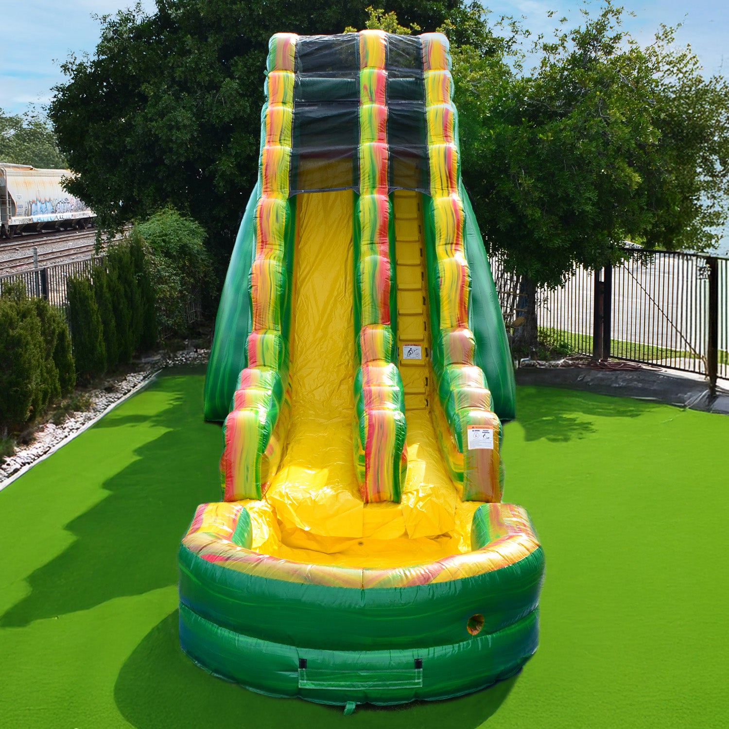 AMAZON RIVER 19 FT SLIDE