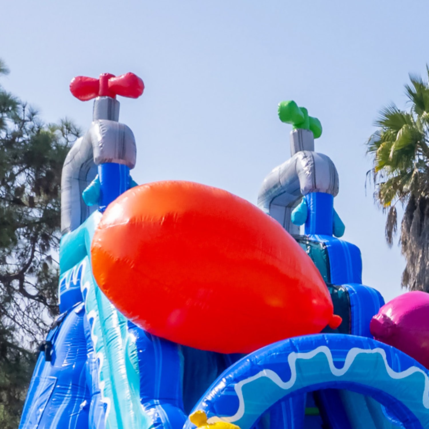 WATER BALLOONS 19 FT SLIDE