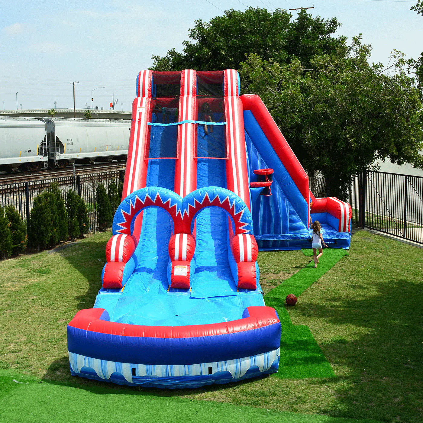 Water Slide and Bounce House Combos: A Winning Combination