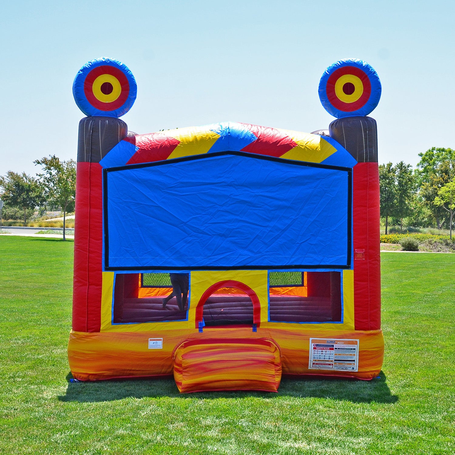TARGET 13' X 13' BOUNCE HOUSE