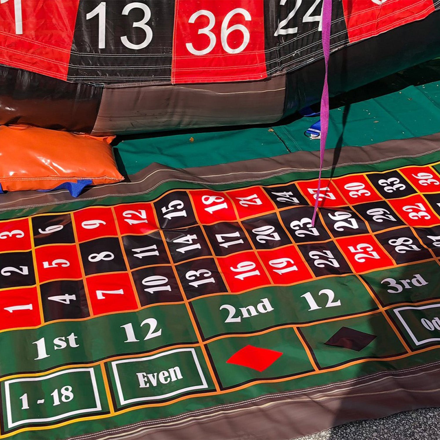 MULTI-USE 16 FT ROULETTE DART/MOVIE SCREEN/SIDE GAMES