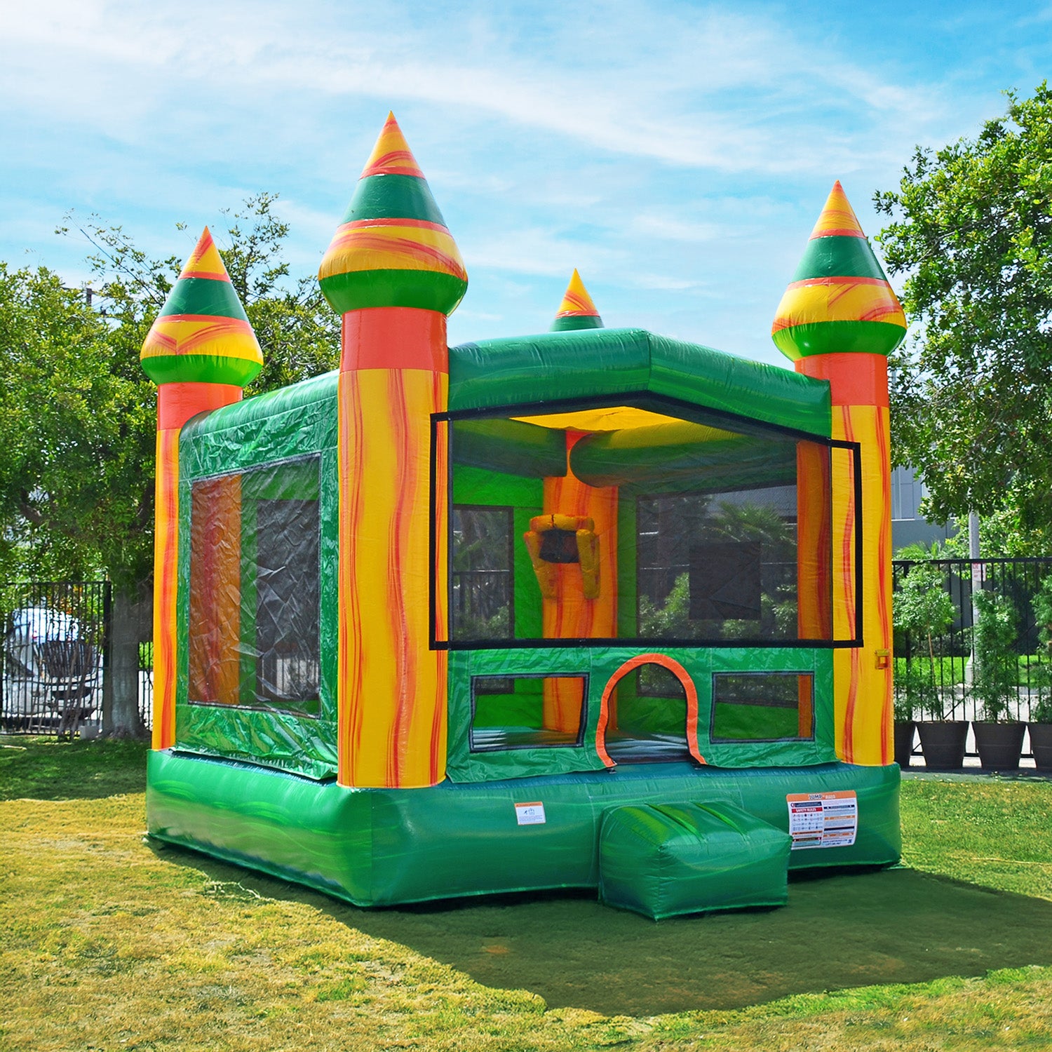 AMAZON RIVER 13' X 13' BOUNCE HOUSE