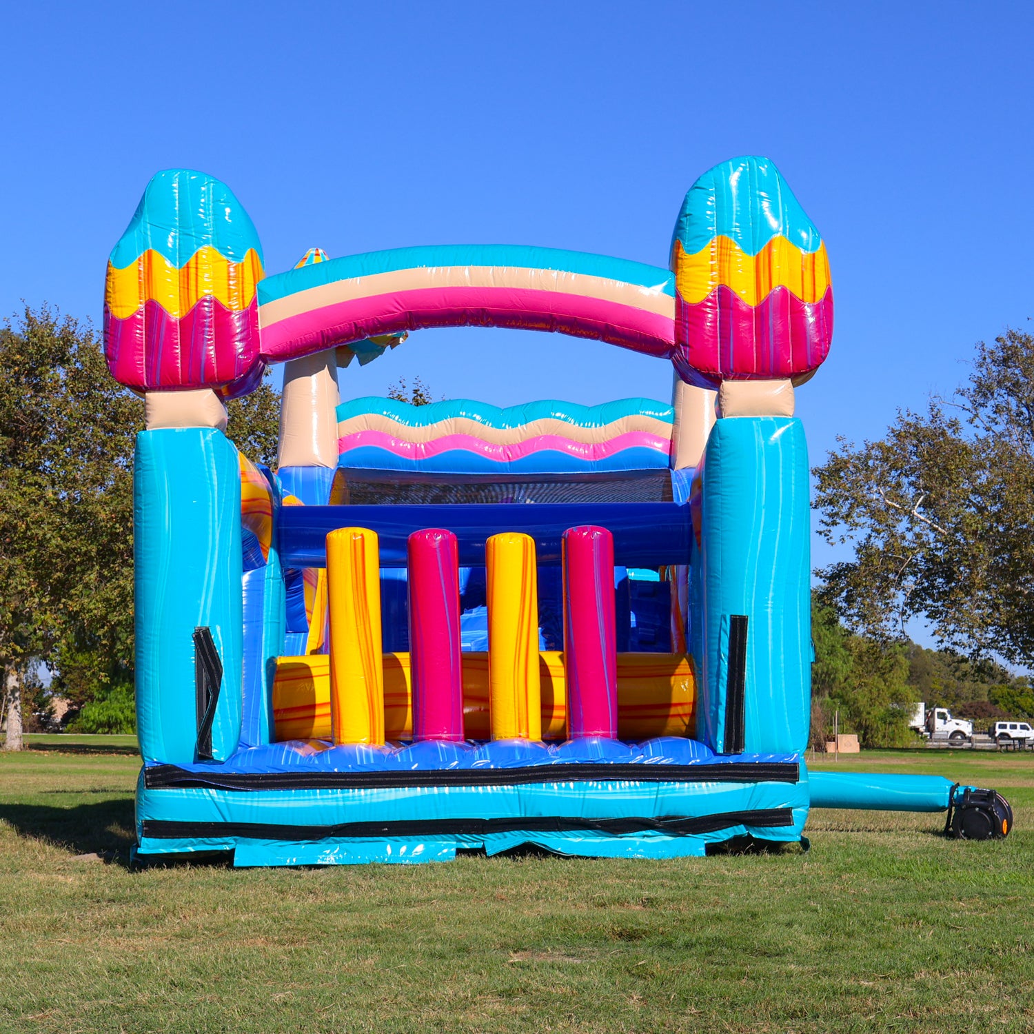 POOL PARTY 40 FT OBSTACLE - RUN 1